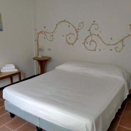 Subretia Residenze Di Campagna Aparthotel Fabbri Екстериор снимка