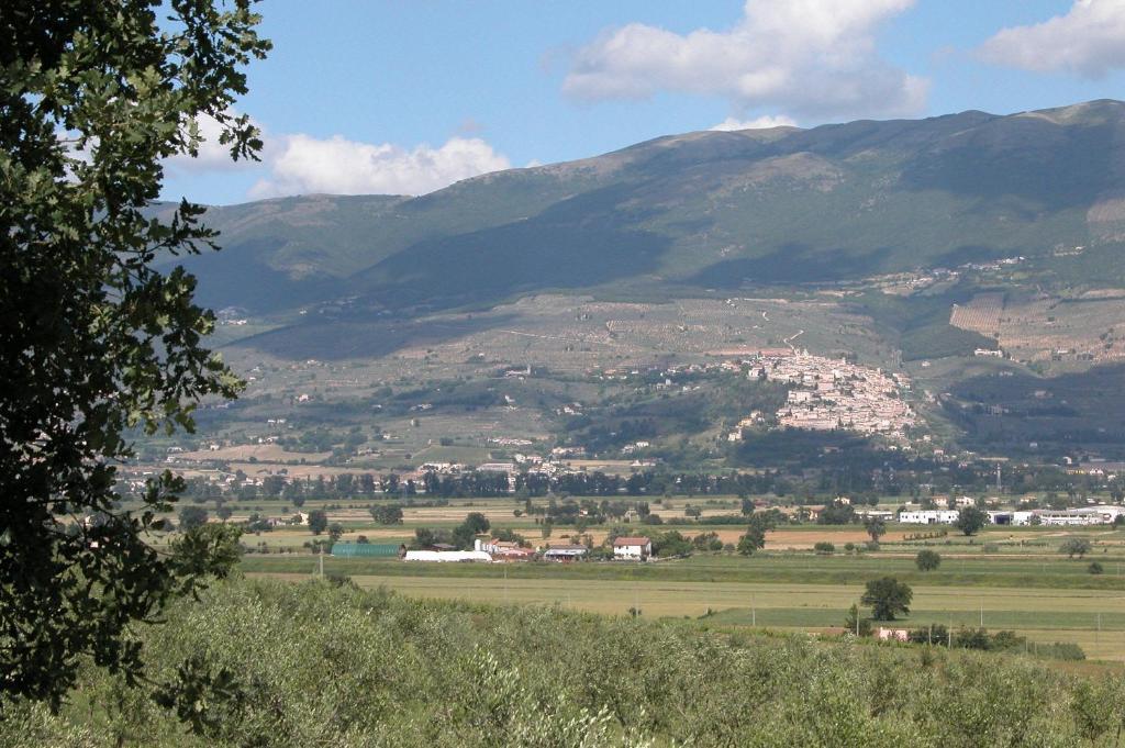 Subretia Residenze Di Campagna Aparthotel Fabbri Екстериор снимка