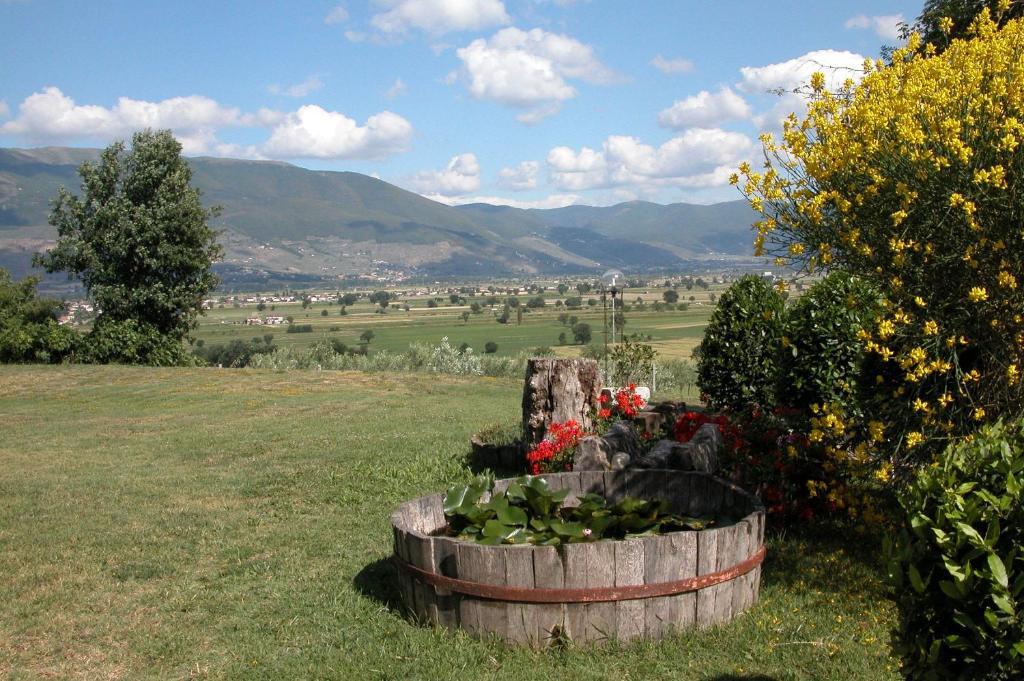 Subretia Residenze Di Campagna Aparthotel Fabbri Екстериор снимка