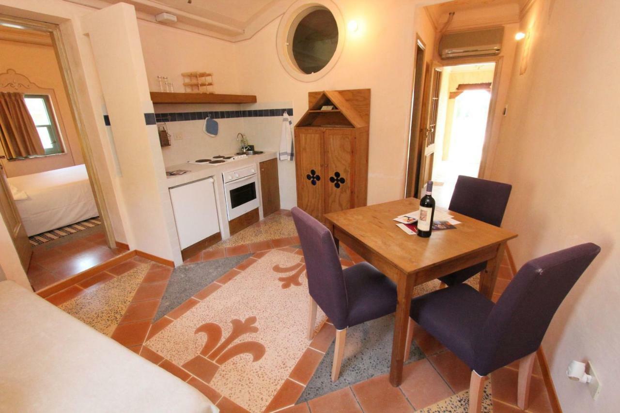 Subretia Residenze Di Campagna Aparthotel Fabbri Екстериор снимка